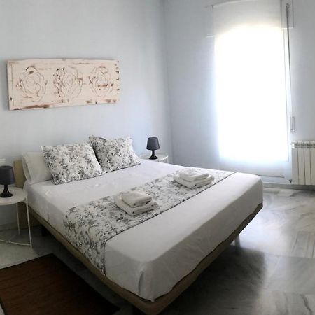 Santa Ana - Palacio Del Infantado Sevilla Bagian luar foto