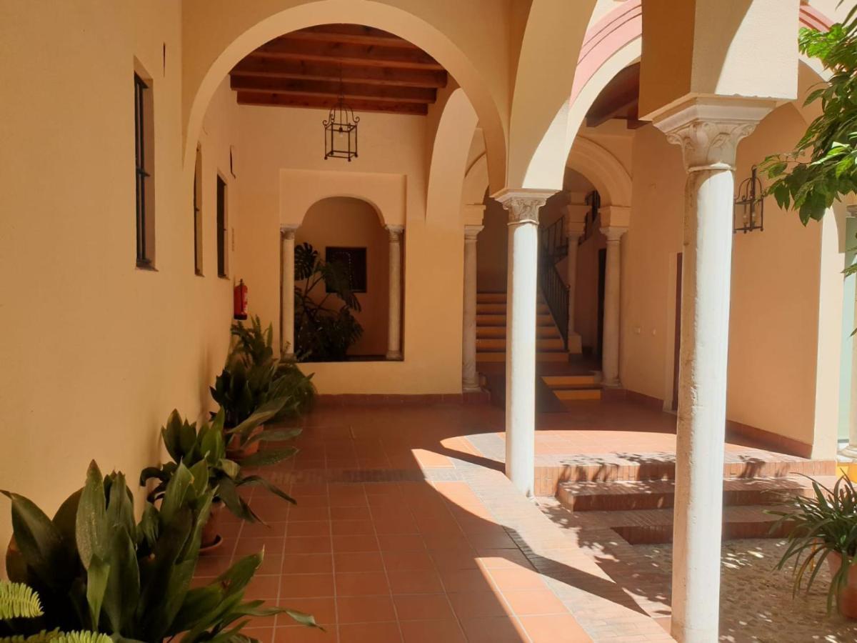 Santa Ana - Palacio Del Infantado Sevilla Bagian luar foto